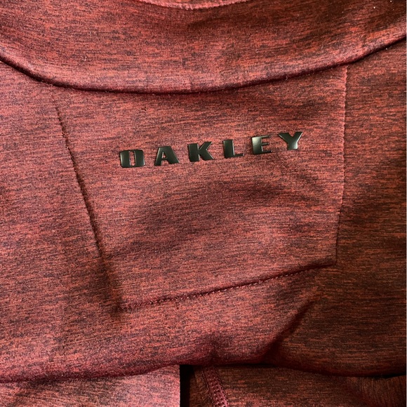 Men’s Oakley 1/4 Zip Pullover❤️ - Picture 8 of 9